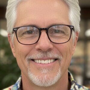 Meet your Posher, Jeffrey, Whitestone The Glow Artist